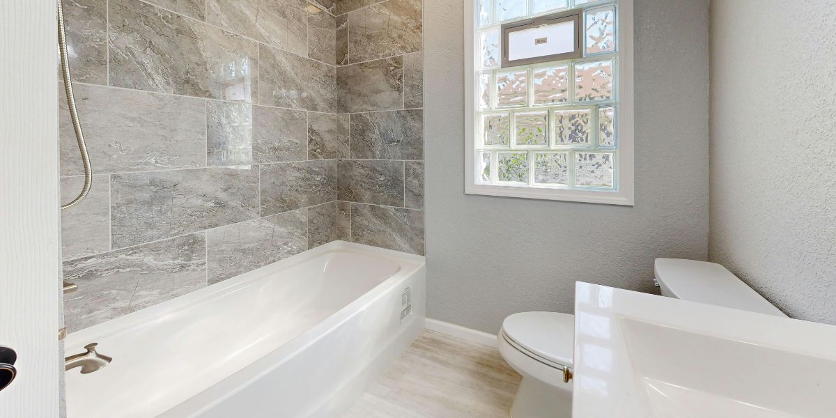 Reformar el baño precio la importancia de elegir buenos materiales